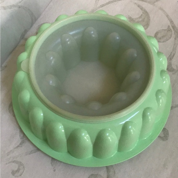 2/$15 Tupperware jello mold - Picture 2 of 7